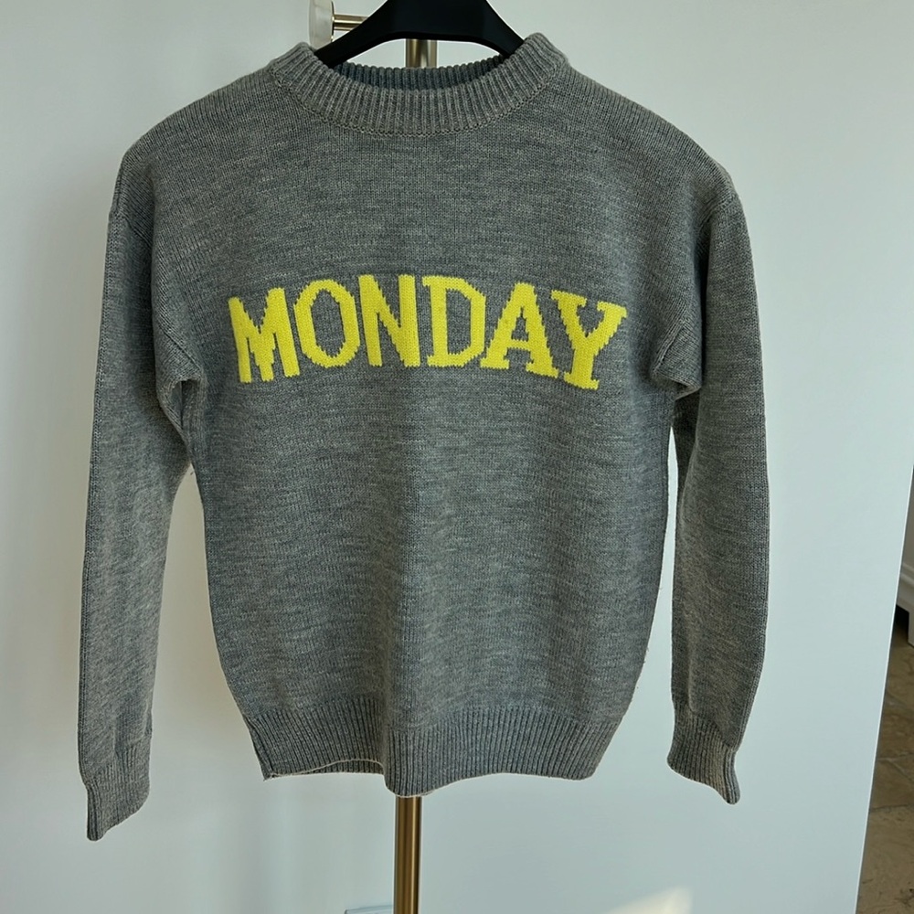 Monday Sweater XS grey